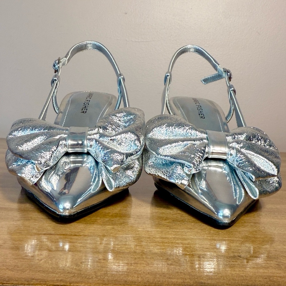 Marc Fisher Metallic Silver Bow Heels - Picture 3 of 11